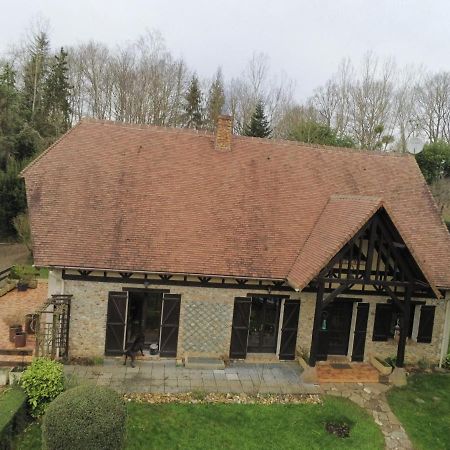 Maison Au Calme A La Campagne Saint-Pierre-de-Bailleul ภายนอก รูปภาพ