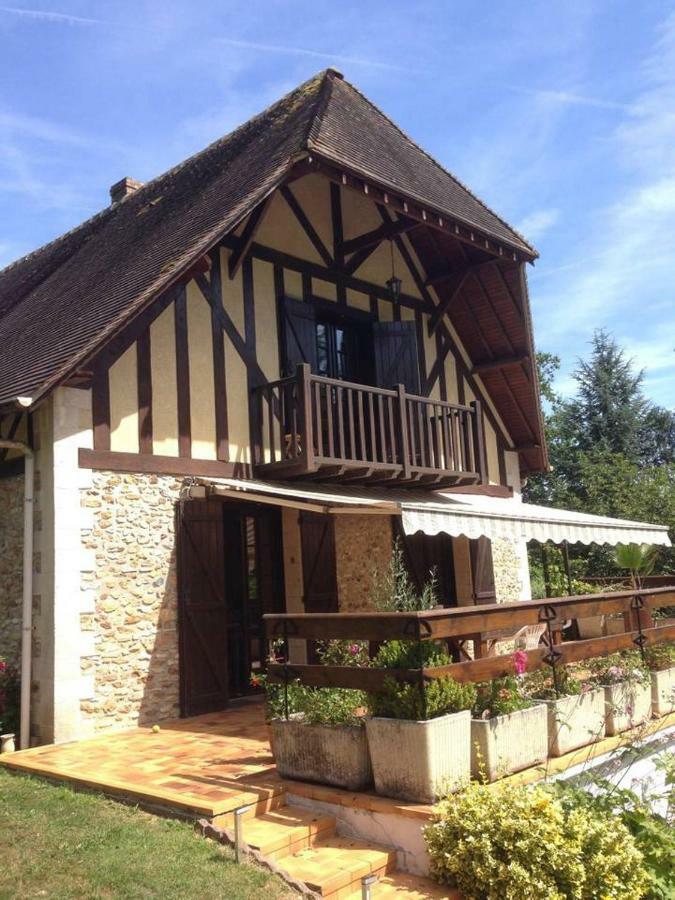 Maison Au Calme A La Campagne Saint-Pierre-de-Bailleul ภายนอก รูปภาพ